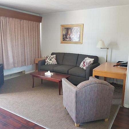 A-1 Alberni Inn พอร์ตอัลเบอนี ภายนอก รูปภาพ