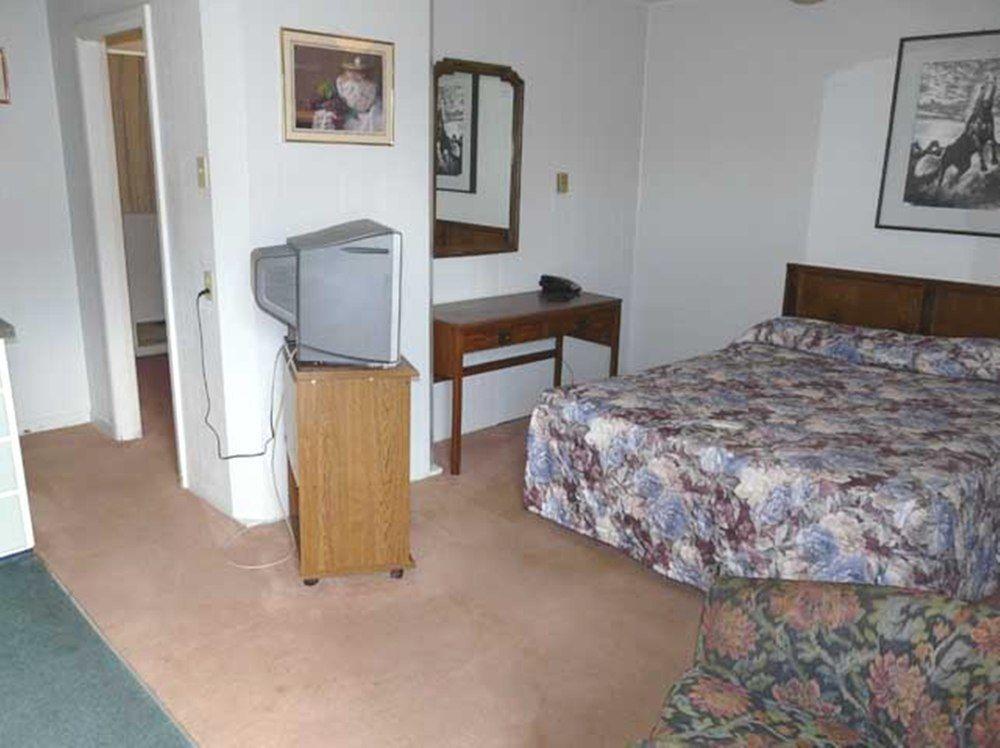 A-1 Alberni Inn พอร์ตอัลเบอนี ภายนอก รูปภาพ