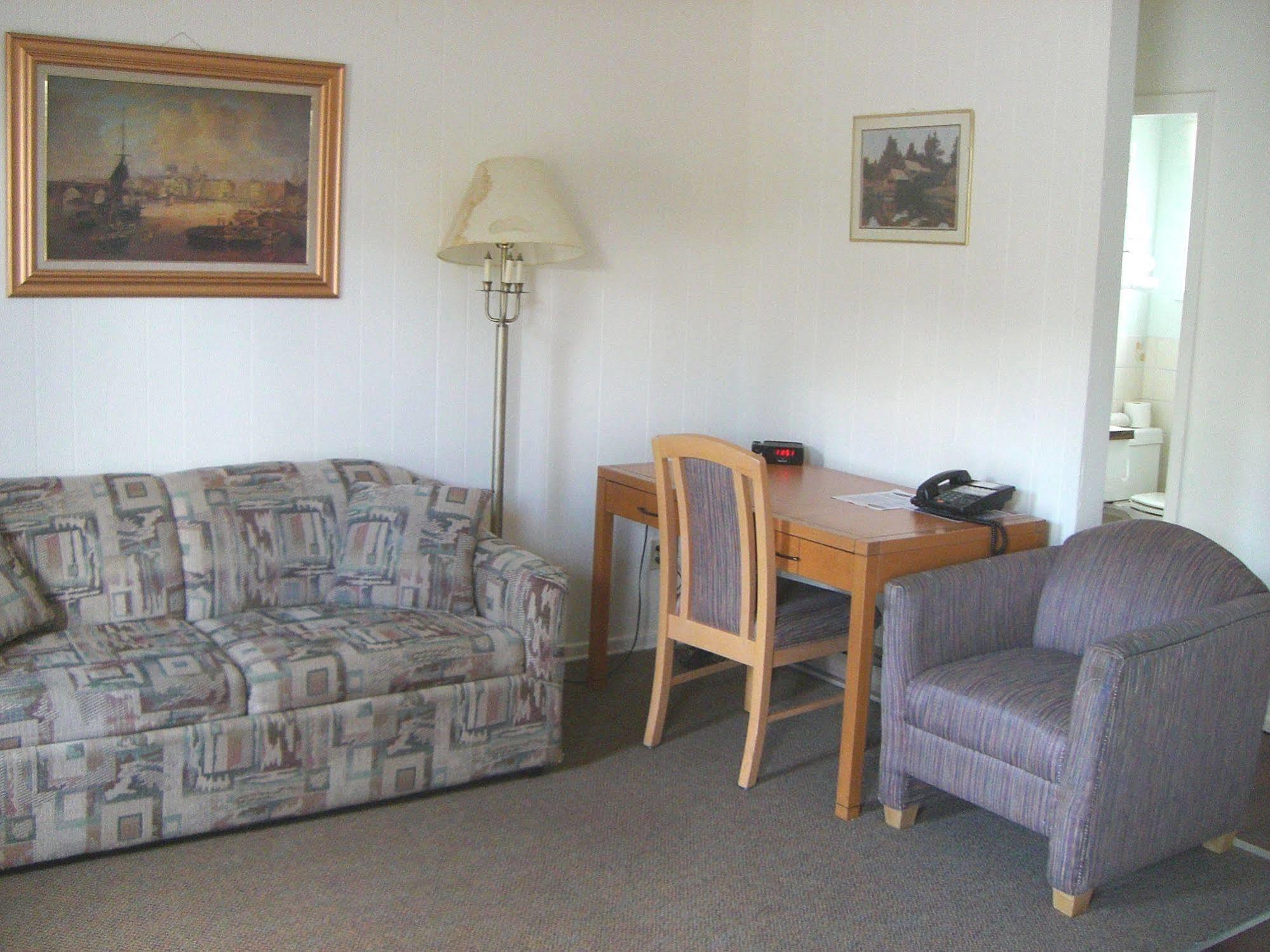 A-1 Alberni Inn พอร์ตอัลเบอนี ภายนอก รูปภาพ