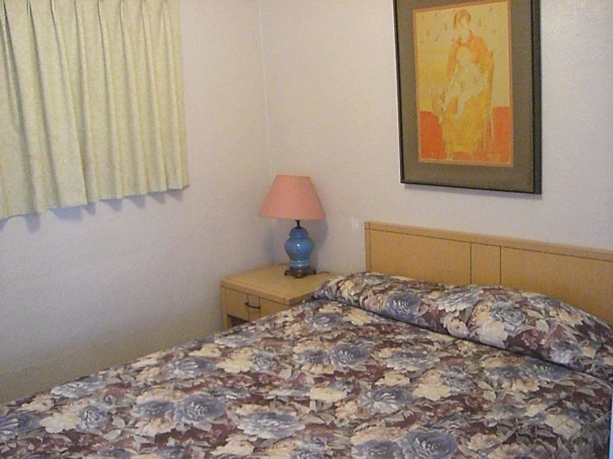A-1 Alberni Inn พอร์ตอัลเบอนี ภายนอก รูปภาพ