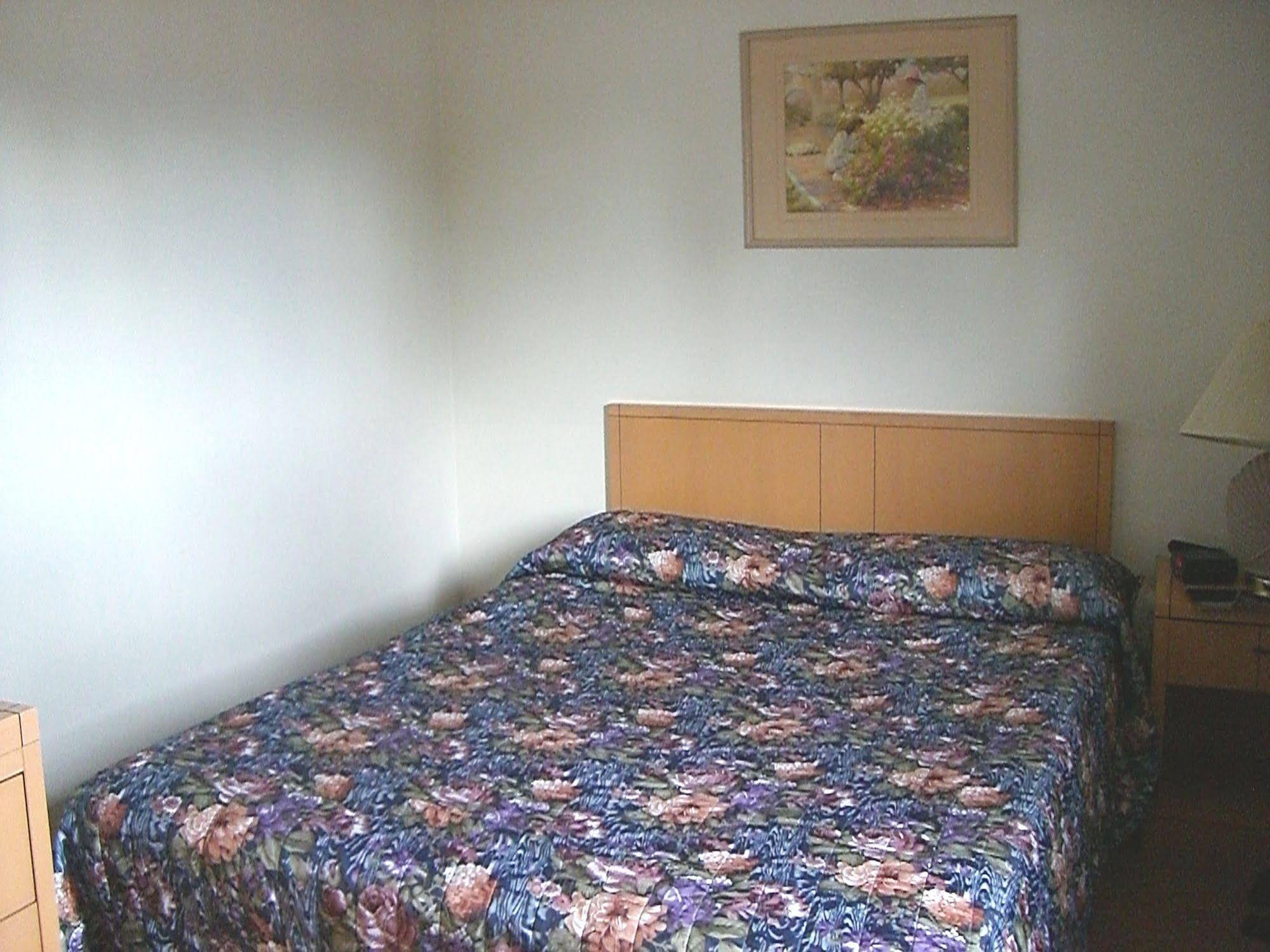 A-1 Alberni Inn พอร์ตอัลเบอนี ภายนอก รูปภาพ